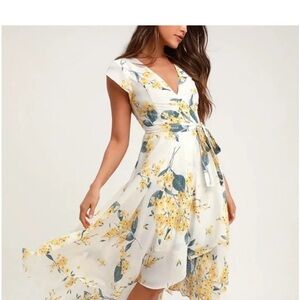Lulu's Floral High-Low Dress in White and Yellow